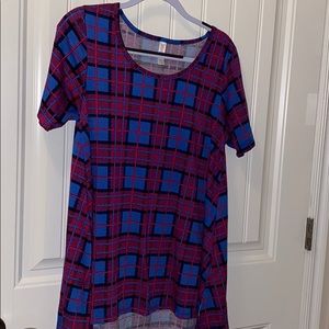 Super cute plaid LulaRoe top size small